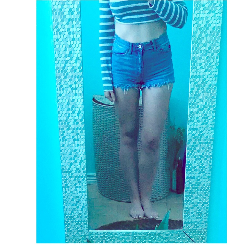 Kancan classic high-waisted cutoff jean shorts